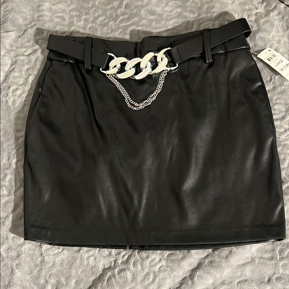 Black Chain Detail Skirt Pleather mini . Bar III